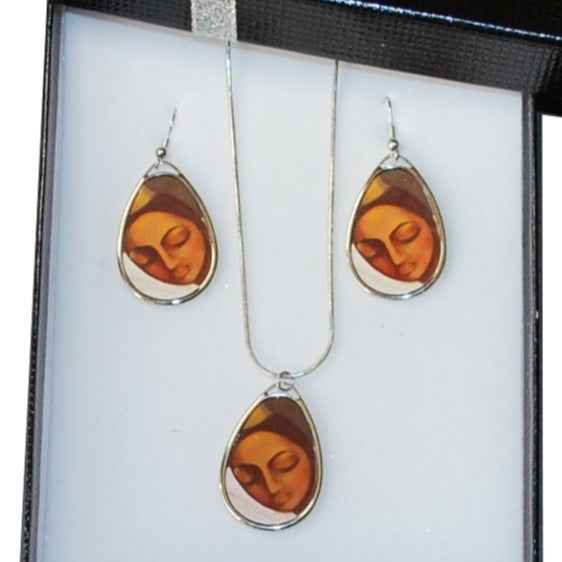 Inca unique jewellery sets with a necklace and earrings