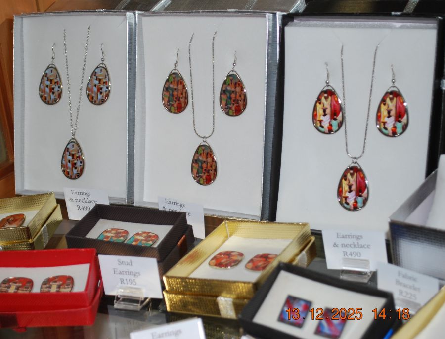 Morning Mist. Art lover jewellery gift sets by Idalet and Erica